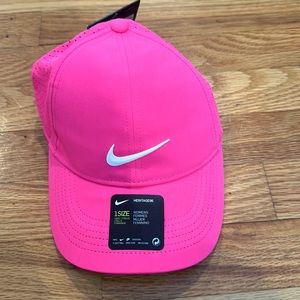 Hot pink Nike golf tennis hat